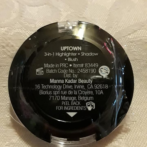 Mannakadar 3 in 1 Highlight Shadow Blush in Uptown - Picture 2 of 3